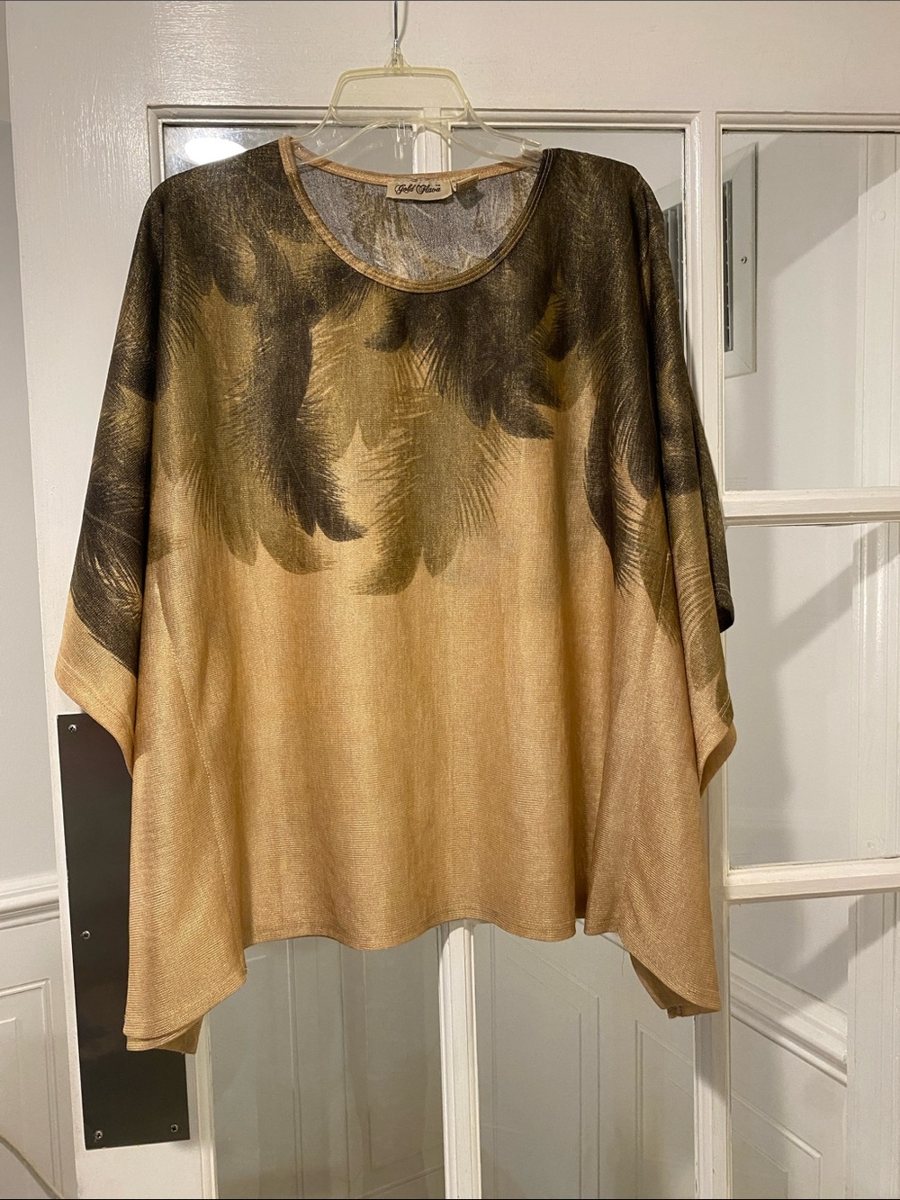 Gold Flava size 18 top good condition